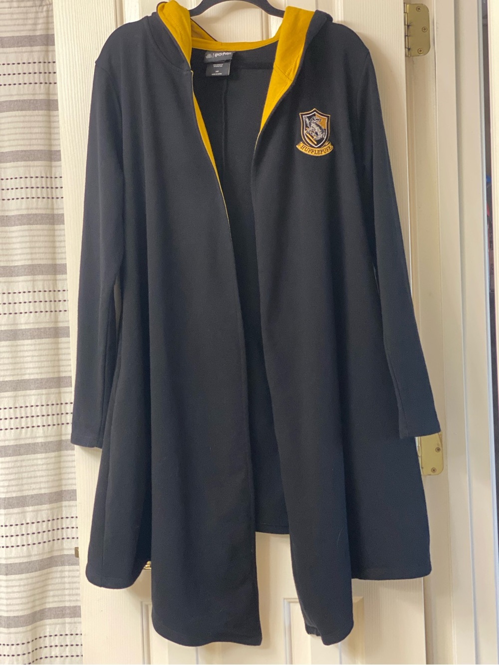 Wizarding World Harry Potter Hufflepuff Hooded Robe Size XS
